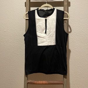 Sleeveless lightweight blouse.